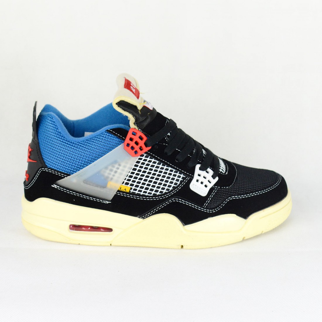 Jordan 4 taxi top